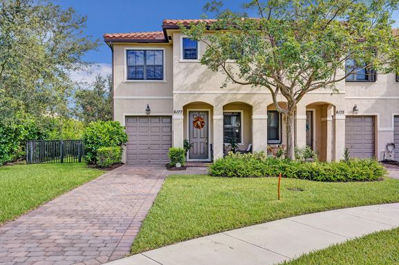 6177 Bangalow, Lake Worth, FL 33463