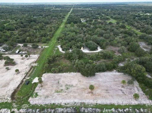 18413 282nd, Okeechobee, FL 34972