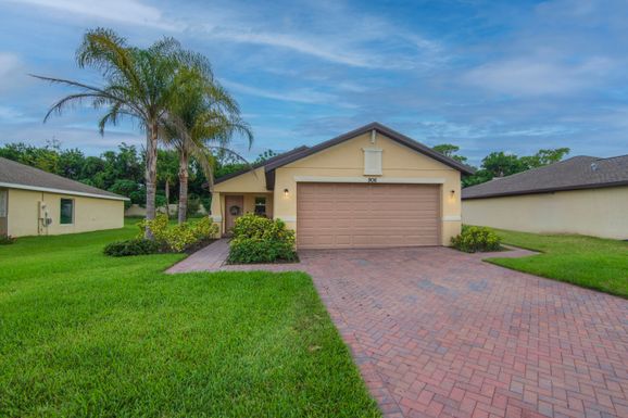 906 Bent Creek, Fort Pierce, FL 34947