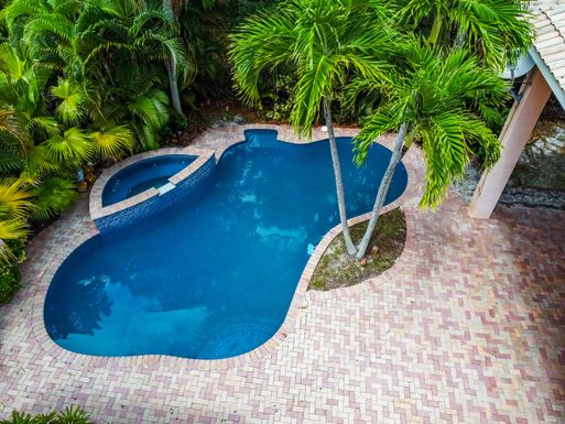 2407 49th, Boca Raton, FL 33431