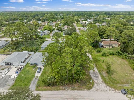 1205 11th, Vero Beach, FL 32962