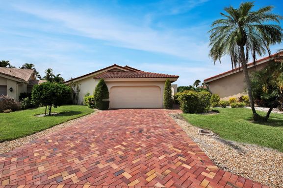 5529 Lakeview Mews, Boynton Beach, FL 33437