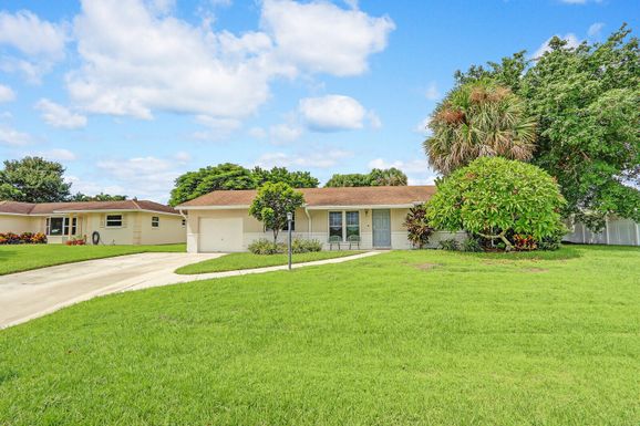 9627 Althea, Palm Beach Gardens, FL 33410