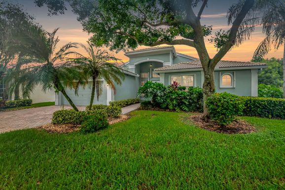 13245 Alhambra Lake, Delray Beach, FL 33446