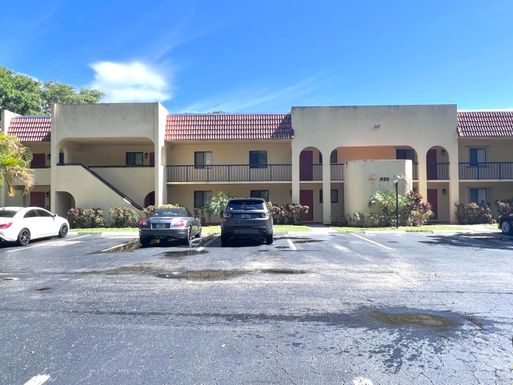 930 9th Street, Boca Raton, FL 33486