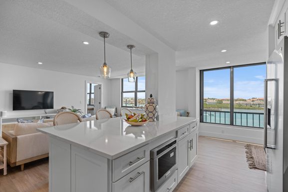 1542 Jupiter Cove, Jupiter, FL 33469