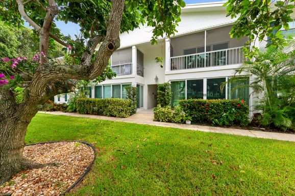 301 Venetian, Delray Beach, FL 33483