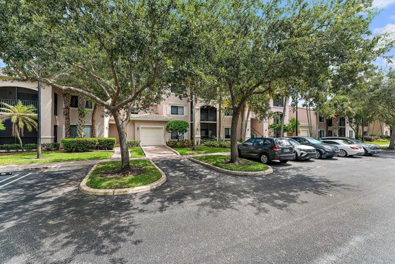 2806 Veronia, Palm Beach Gardens, FL 33410