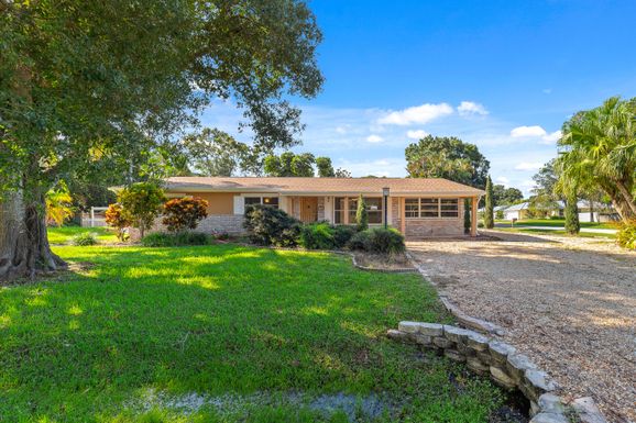 3535 13th, Vero Beach, FL 32960