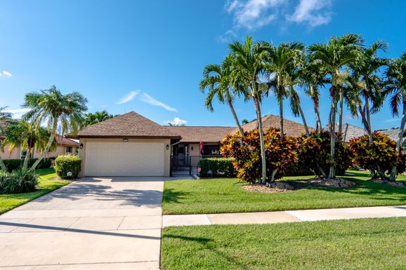 10468 Green Trail, Boynton Beach, FL 33436