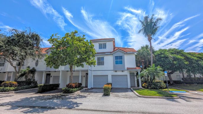 2056 Alta Meadows, Delray Beach, FL 33444