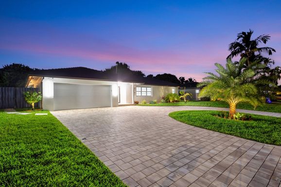 4761 5th, Boca Raton, FL 33431