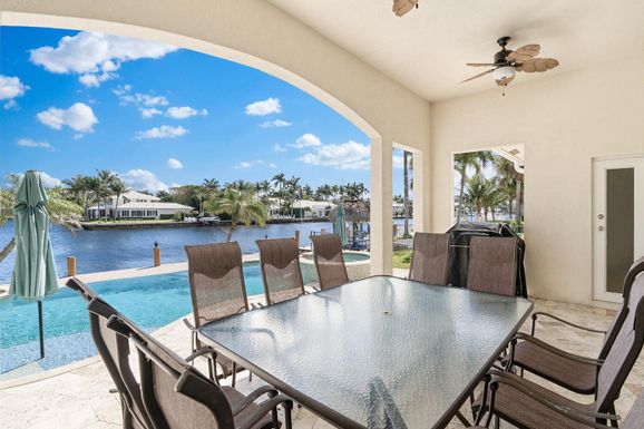 3219 Karen, Delray Beach, FL 33483