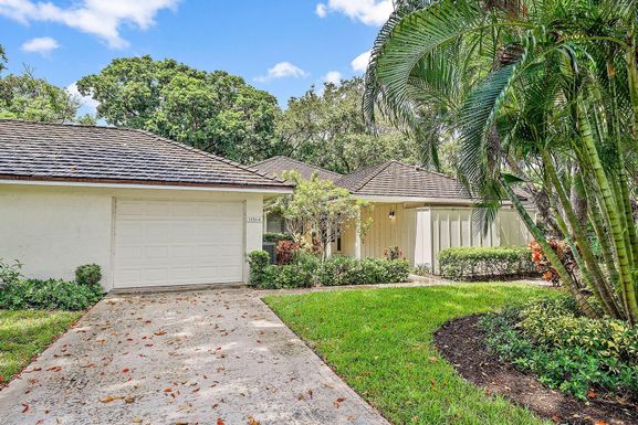 11364 Twelve Oaks, North Palm Beach, FL 33408