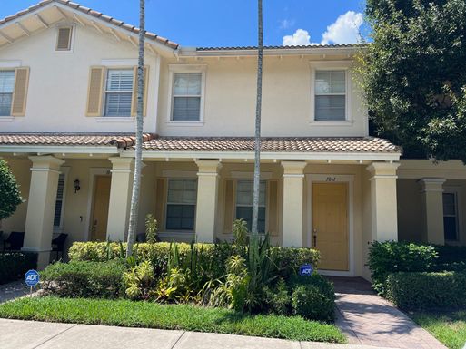 1061 18th, Boca Raton, FL 33486