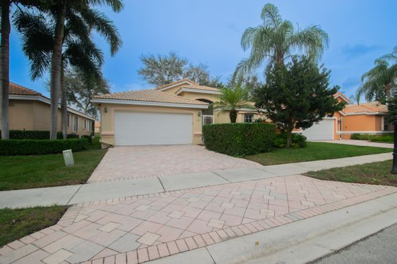 7243 Modena, Boynton Beach, FL 33437