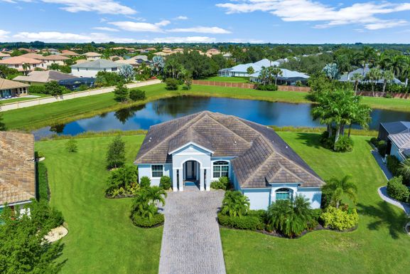 4749 Four Lakes, Vero Beach, FL 32968