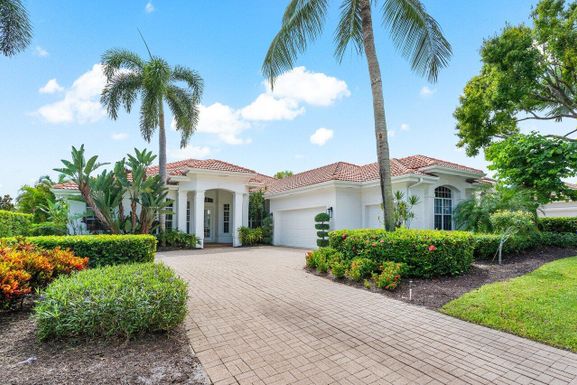 132 Pembroke, Palm Beach Gardens, FL 33418