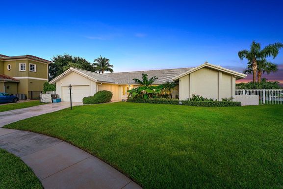 2140 Driftwood, Palm Beach Gardens, FL 33410