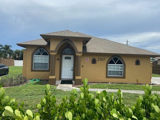 2757 Hypoluxo, Lantana, FL 33462