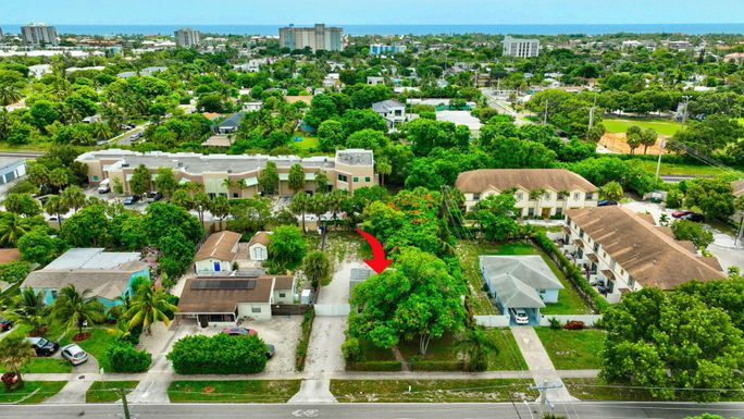 621 Swinton, Delray Beach, FL 33444