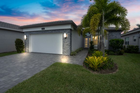 12884 Parrot Pond, Boynton Beach, FL 33473