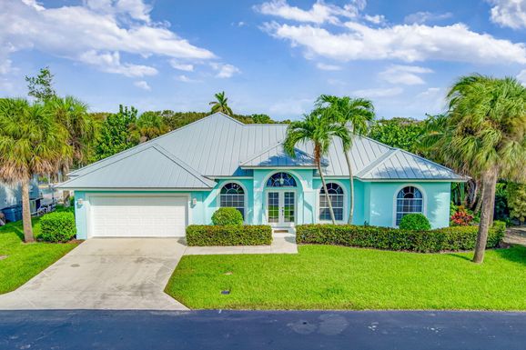 8335 Governors, Hobe Sound, FL 33455