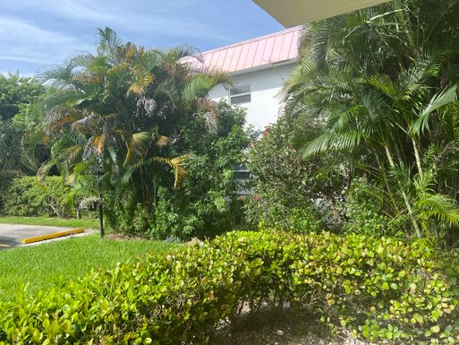 65 Dorchester C, West Palm Beach, FL 33417