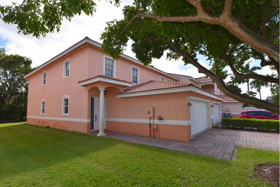 6456 Azura Lake, Lake Worth, FL 33463