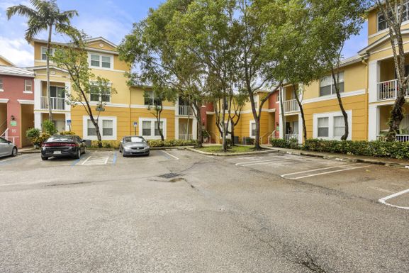 2009 Shoma, Royal Palm Beach, FL 33414