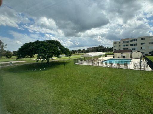 6768 10th, Lake Worth, FL 33467