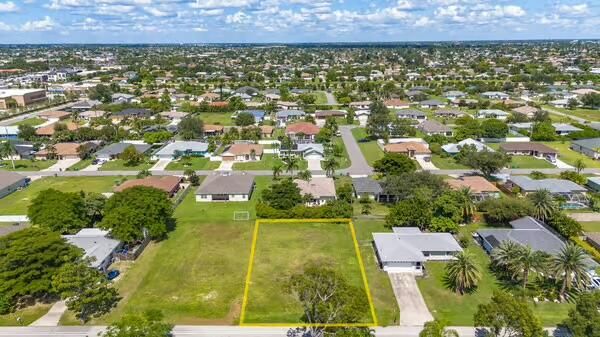 157 Kamal, Cape Coral, FL 33904