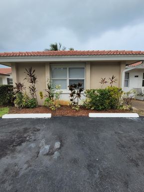 8539 23rd Manor, Coral Springs, FL 33065