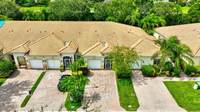 2343 Windjammer, West Palm Beach, FL 33411