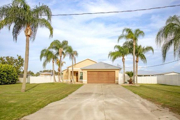 430 87th, Okeechobee, FL 34974