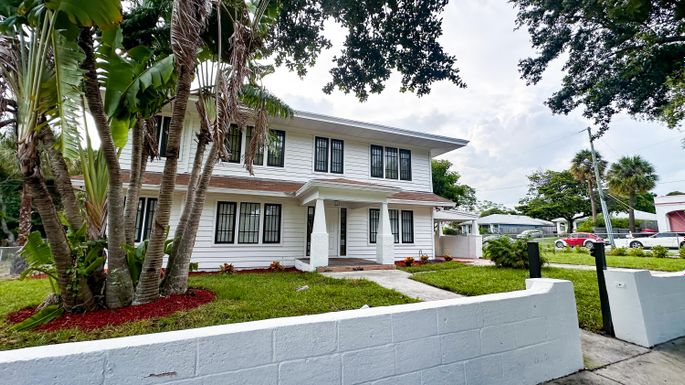 517 Division, West Palm Beach, FL 33401