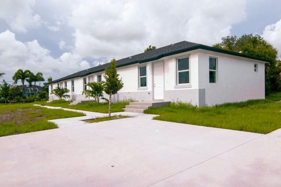 260 Rotonda, Rotonda West, FL 33947