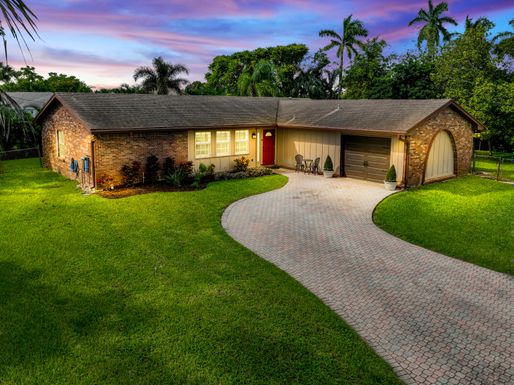 3230 Caribb, Lake Worth, FL 33462