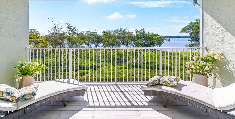 92 Lakeshore, Hypoluxo, FL 33462