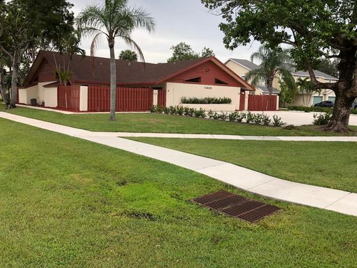 13825 Yarmouth, Wellington, FL 33414