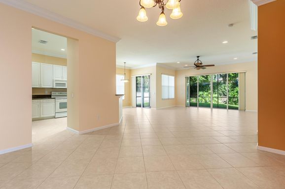 8191 Playa Del Sur, Lake Worth, FL 33467