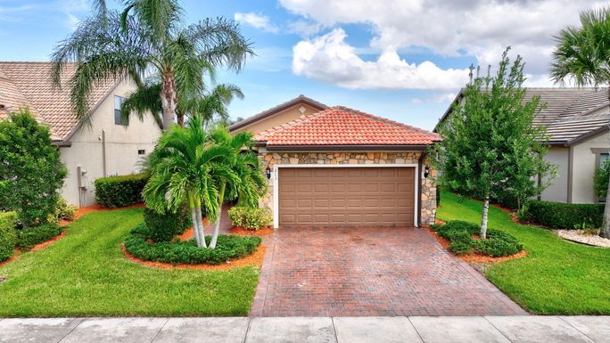 213 Longview, Port Saint Lucie, FL 34984