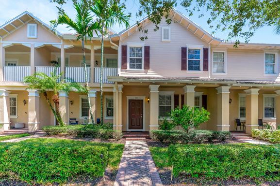 195 Thatch Palm, Jupiter, FL 33458