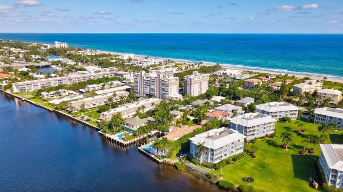 2000 Ocean, Delray Beach, FL 33483