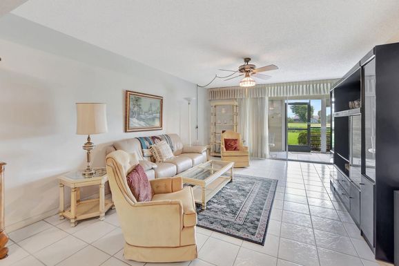 23249 Barwood, Boca Raton, FL 33428