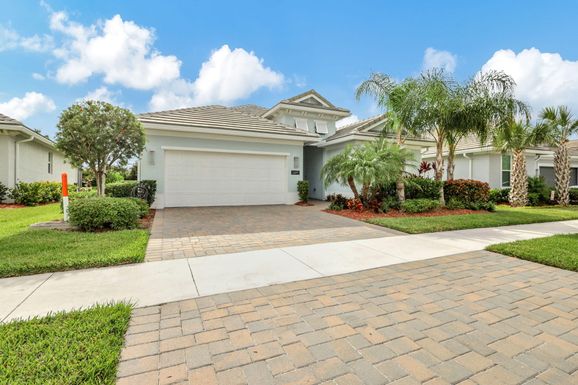 12693 Sunrise Lake, Port Saint Lucie, FL 34987