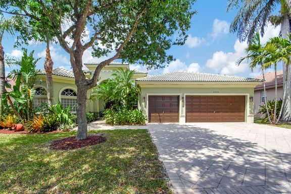 6021 Walnut Hill, Lake Worth, FL 33467