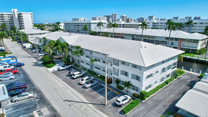 3050 48th, Fort Lauderdale, FL 33308