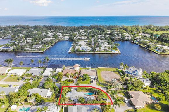 3104 Karen, Delray Beach, FL 33483