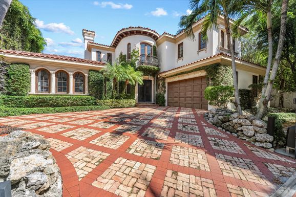 437 Chilean, Palm Beach, FL 33480